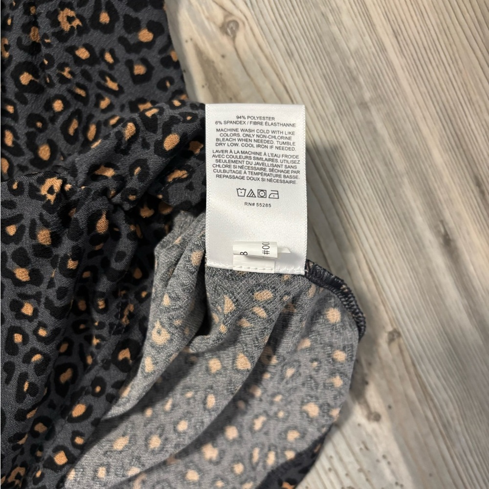 Express Gray Ruched Puffed Sleeve Blouse - Picture 5 of 7